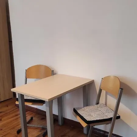 Habitación en casa particular Lilia House Poznan