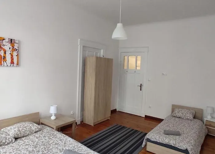 Lilia House بوزنان